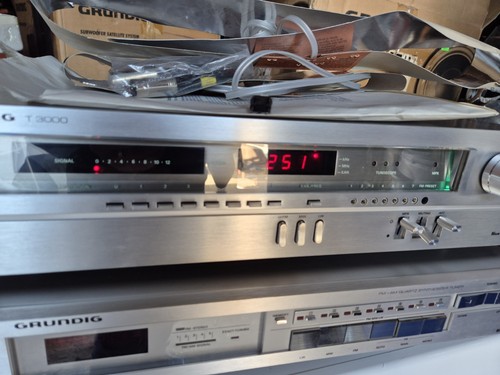 Grundig t7200 und - und,